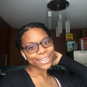 Meet your Posher, Veronica